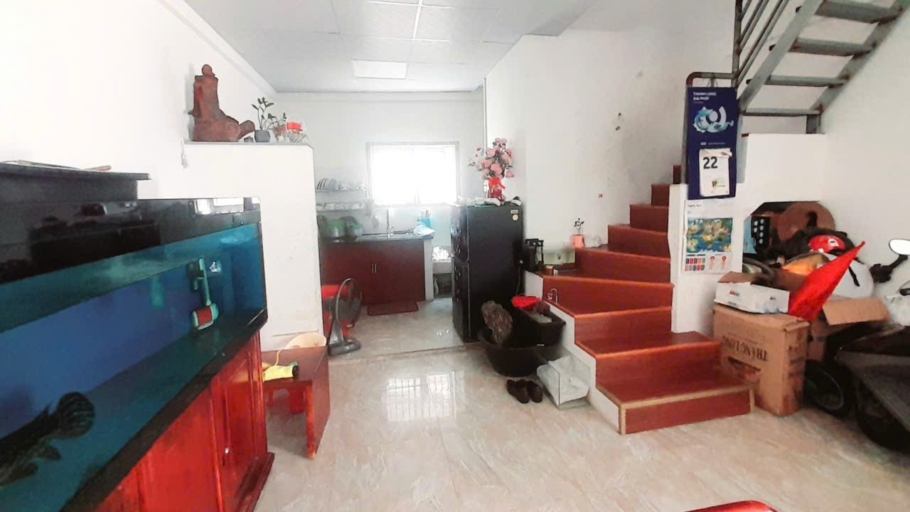 Rè  Quá, Nhà Mặt Tiền Q2, DT 77m2, Ngang Khủng 8m, Hẻm Xe Hơi, Giá chỉ 9.6ty 2