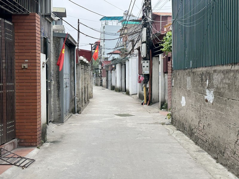 Cần bán 79m2 nhà 3 tầng ngõ 28 Phố Võ Trung, Phúc Lợi. Đường rộng ô tô 7 chỗ ra vào thoải mái 3