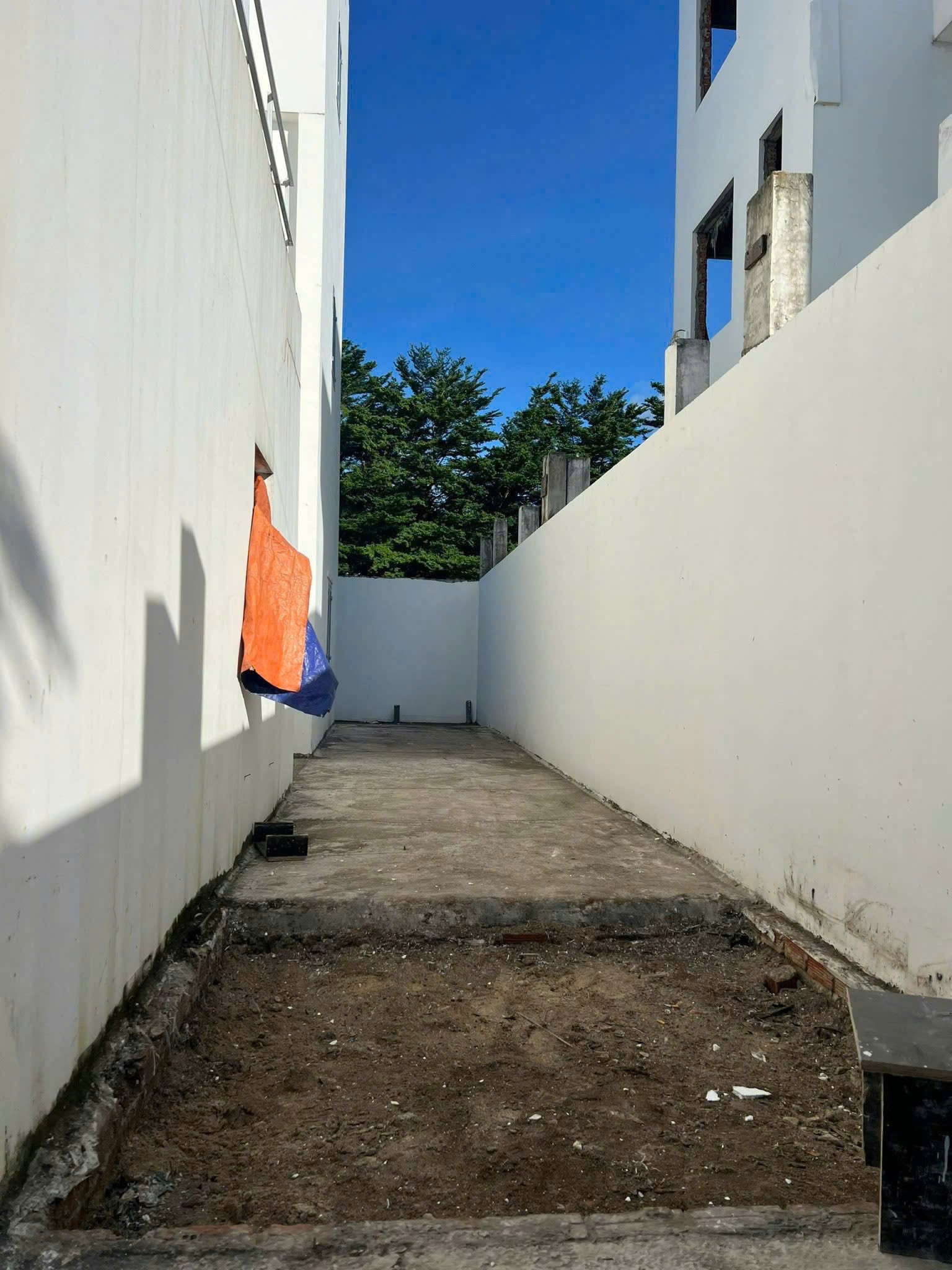 Cho thuê Nhà mặt tiền Quận 9, Hồ Chí Minh, Diện tích 200m², Giá 15 Triệu/tháng