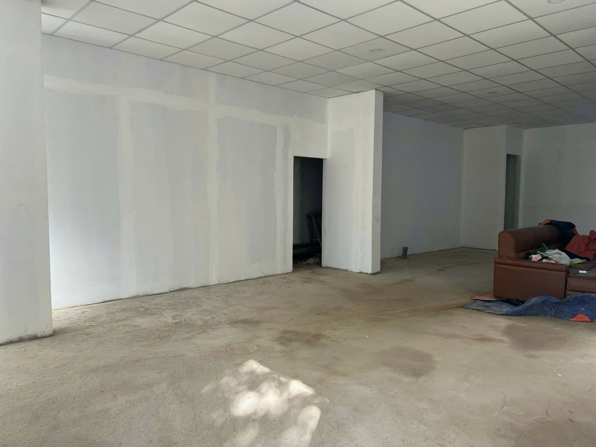 Cho thuê Nhà mặt tiền Quận 9, Hồ Chí Minh, Diện tích 200m², Giá 15 Triệu/tháng 4