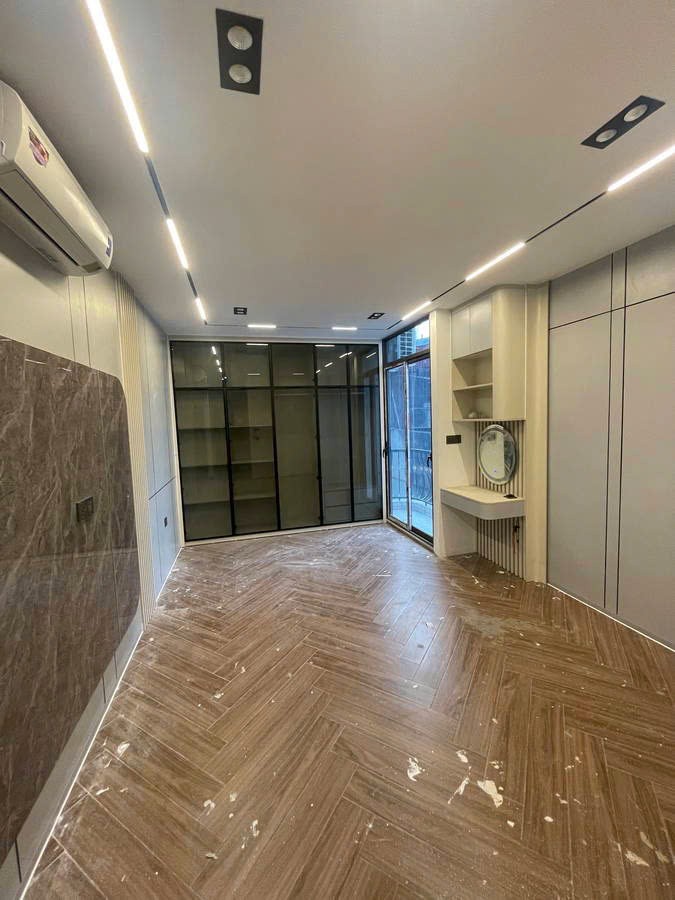 SIÊU PHẨM PHÂN LÔ KINH DOANH GARA Ô TÔ 7 CHỖ Khu Tập Thể 918 Phúc Đồng 40 m2,X 6 tầng, mặt tiền 3