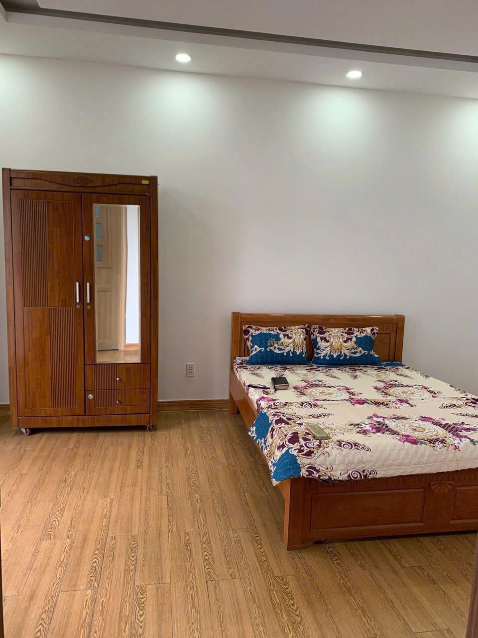 Cho thuê Nhà mặt tiền Phường Phú Hữu, Quận 9, Diện tích 73m², Giá 015 Triệu/tháng 5