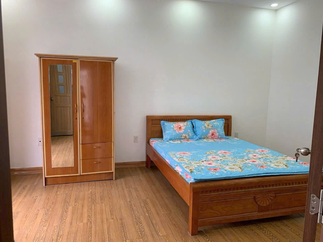 Cho thuê Nhà mặt tiền Phường Phú Hữu, Quận 9, Diện tích 73m², Giá 015 Triệu/tháng 6