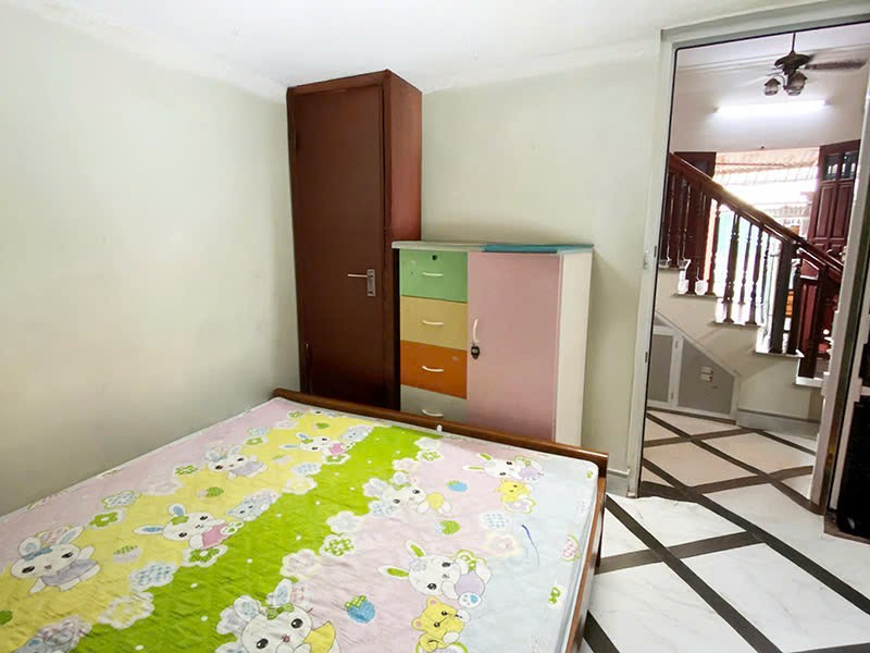 BÁN Nhà 2 tầng Lạc Long Quân  – gần Hồ Tây GIÁ 10TY DT 45m2 LH 083.2865.116 4