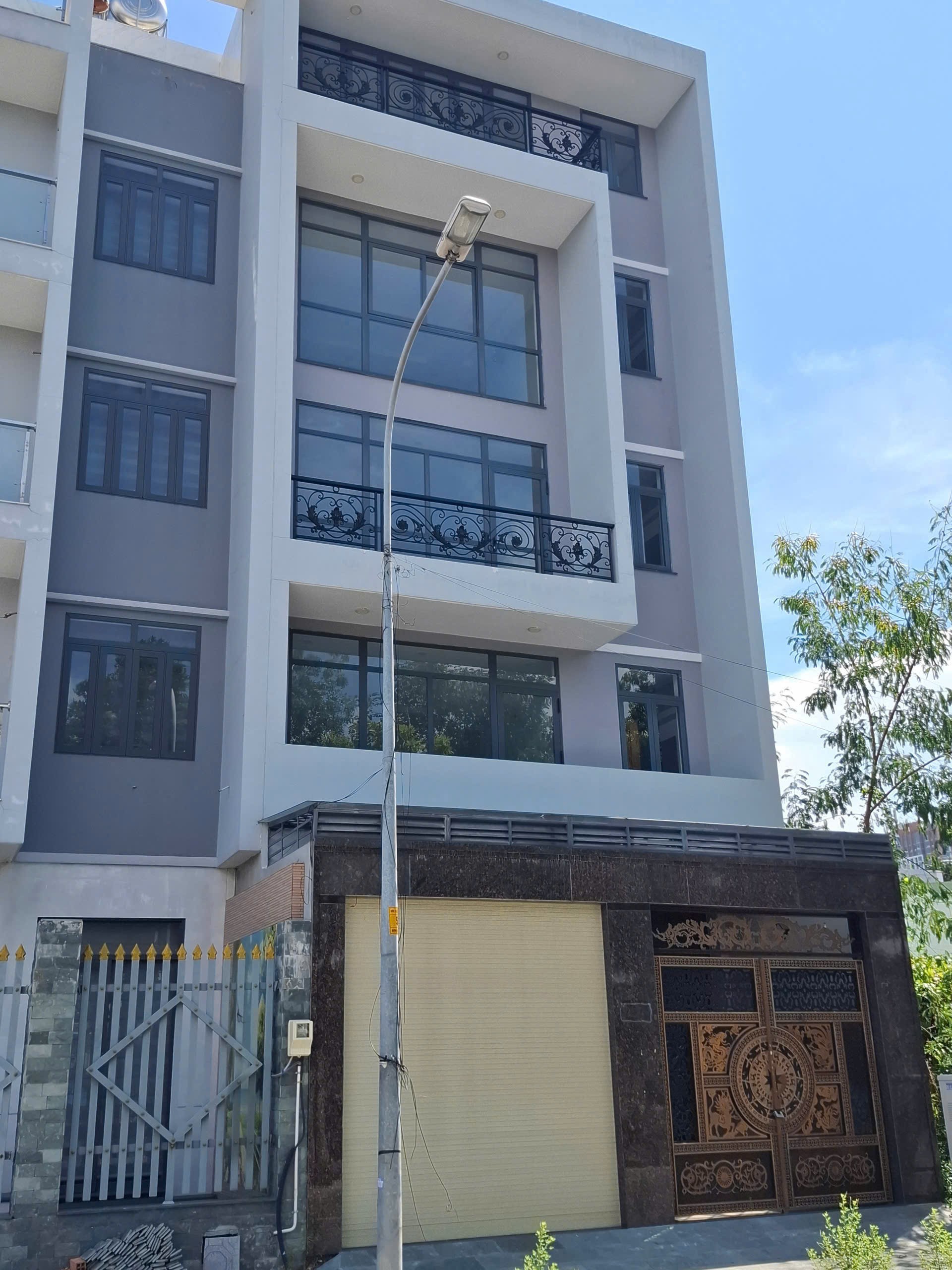 Cần bán Đất Phường Long Bình, Quận 9, Diện tích 4025m², Giá 140 Tỷ 9