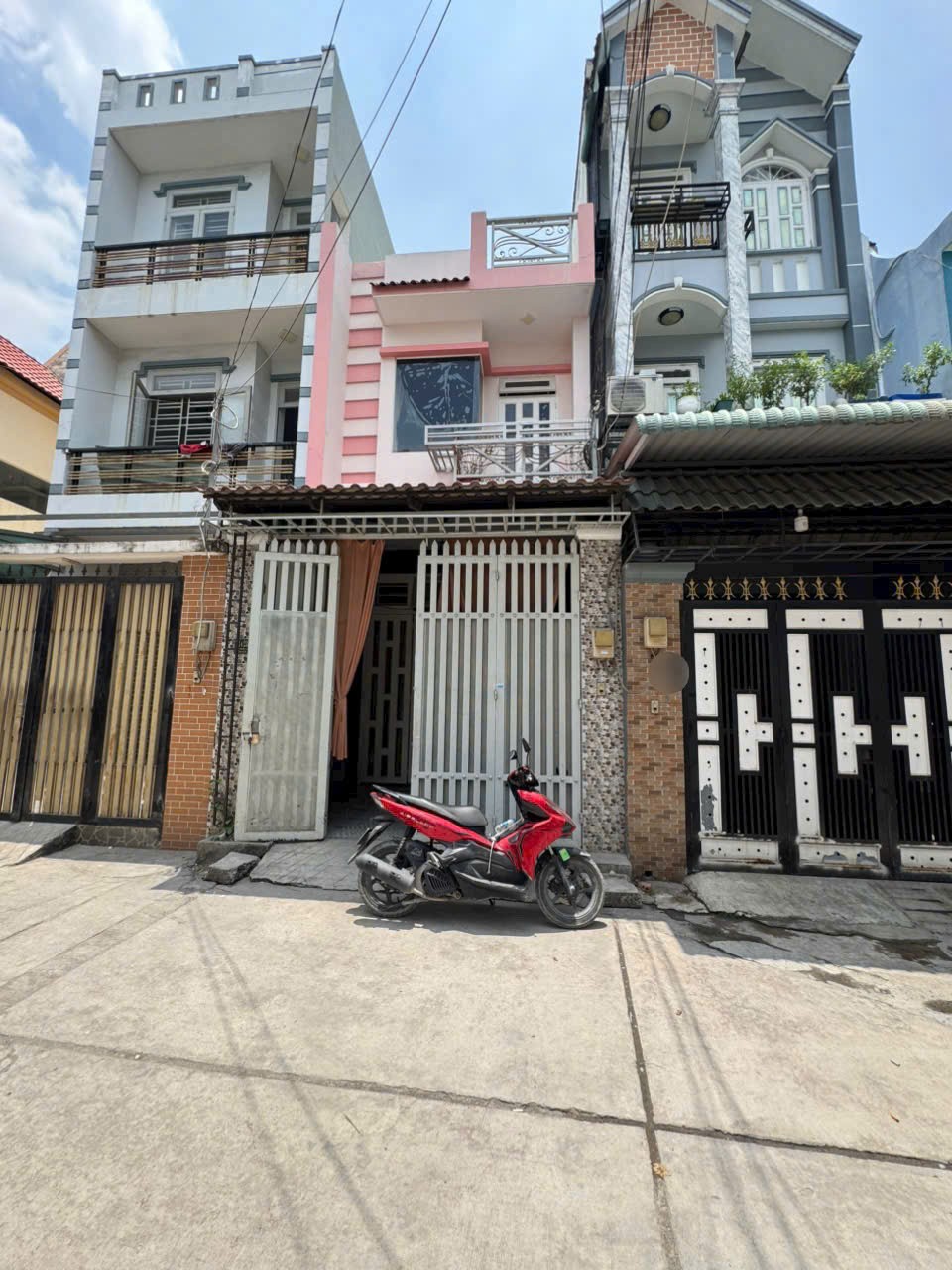 Nhà // đường số 6, Bình Hưng Hòa B, dt 64m2 1 lầu 2pn 3wc giá 4 tỷ 3