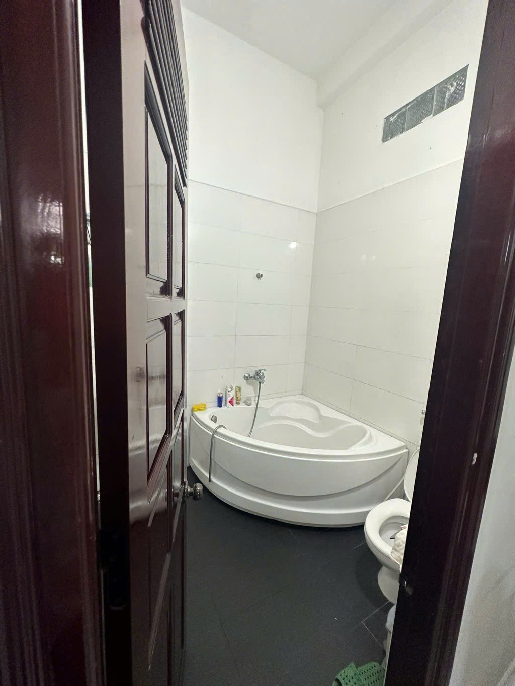 MẶT TIỀN SÂN BAY ĐÀ NẴNG 300m2 sử dụng CHỈ 11 TỶ NHỈNH ĐƯỜNG 6 LÀN XE 4