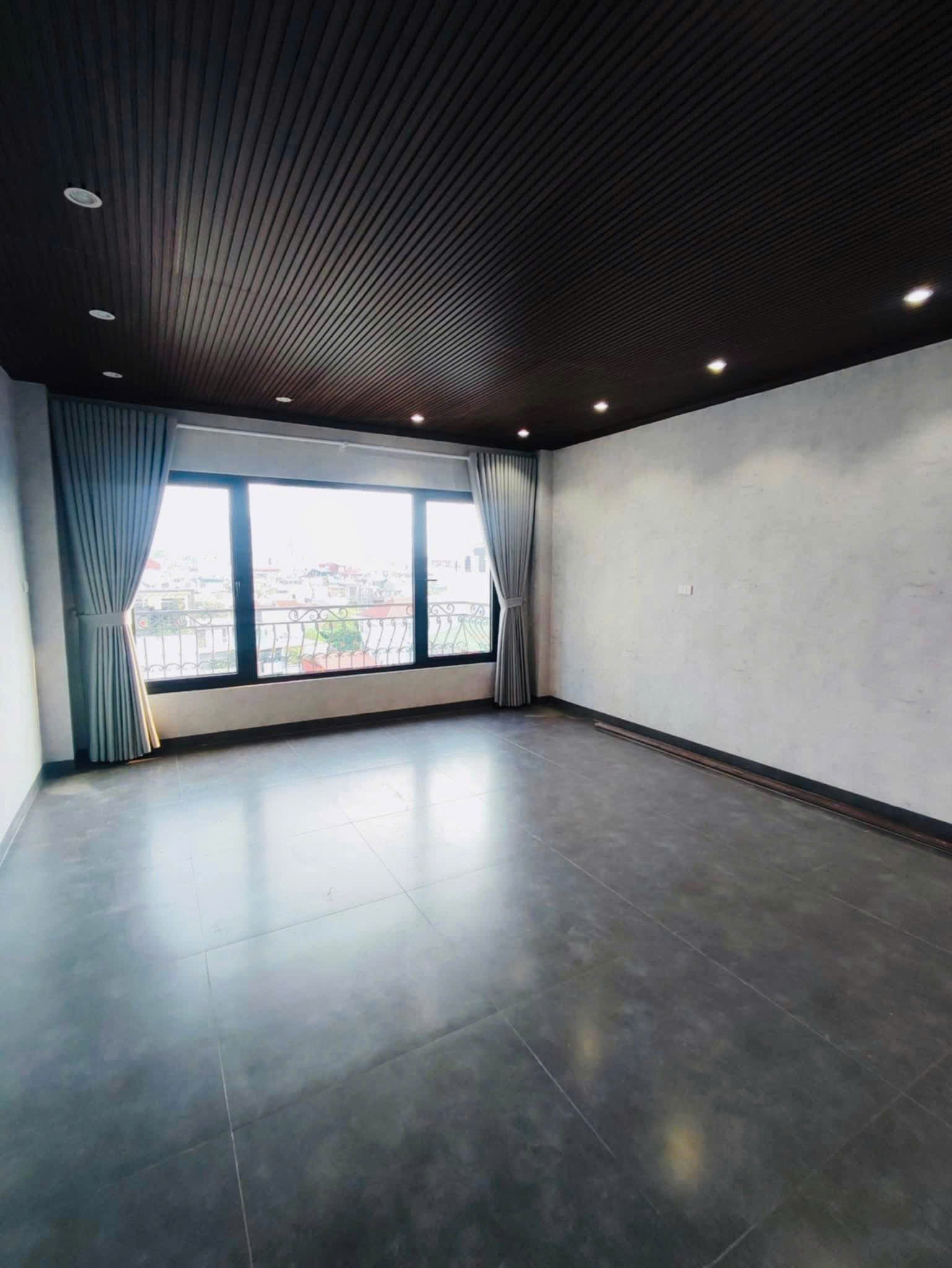 Bán nhà 8 tầng tháng máy 45m phố Khương Trung giá nhỉnh 16 tỷ 4