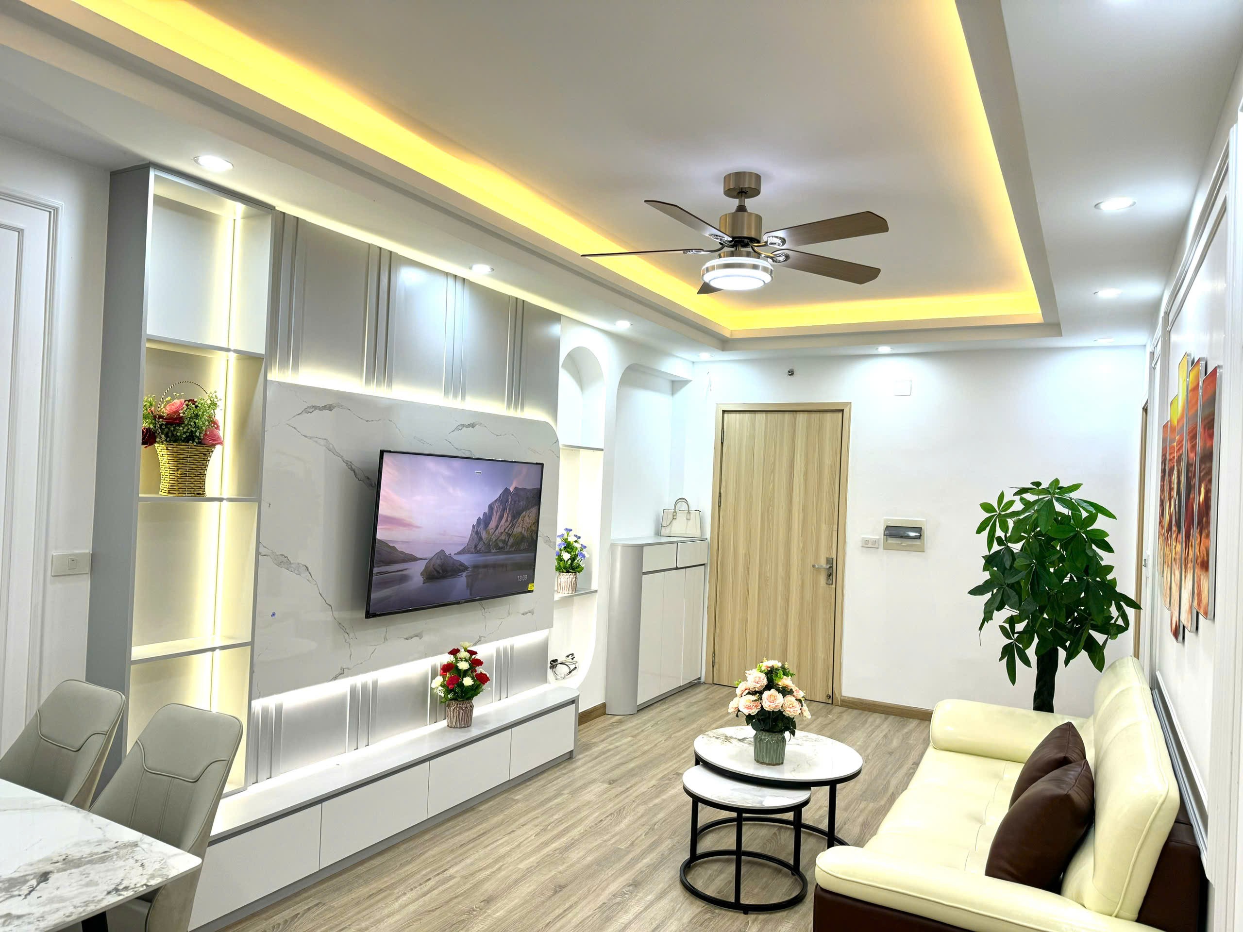 Chính chủ bán căn hộ 72m2 tầng cao, view siêu thoáng tại KDT Thanh Hà Cienco 5