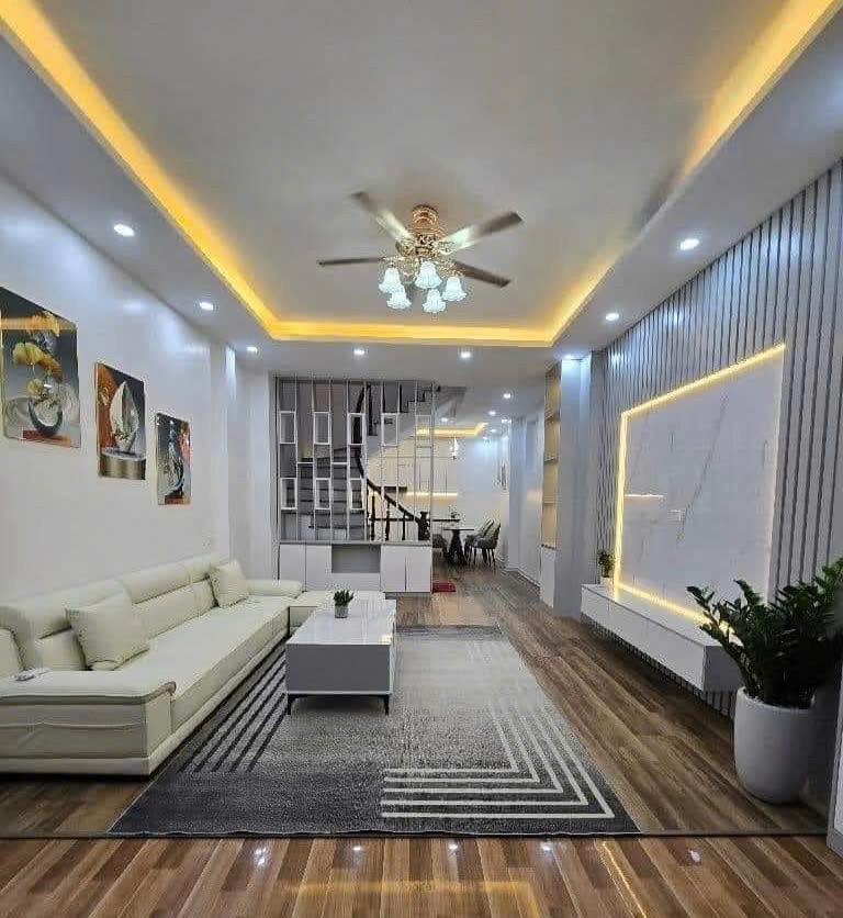 Bán gấp Liên Mạc chỉ 4,55 tỷ, 36,2m2 -5T-4PN, ngõ thoáng, sát phố. 2