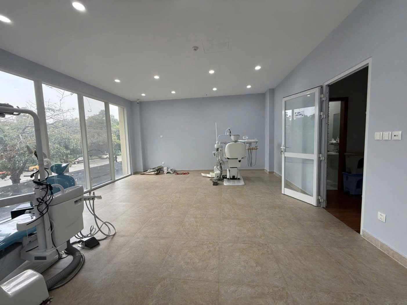 Cho thuê Nhà mặt tiền Quận 2, Hồ Chí Minh, Diện tích 693m², Giá 150 Triệu/tháng