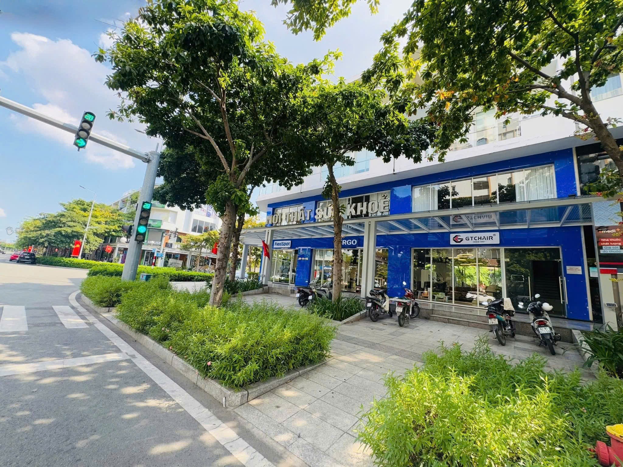 Cho thuê Nhà mặt tiền Quận 2, Hồ Chí Minh, Diện tích 693m², Giá 150 Triệu/tháng 6