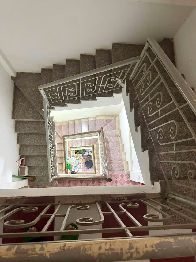 NHÀ DÂN XÂY NGÕ THÔNG RỘNG Thái Hà 59m2,X  4 tầng, MT 3.2m,13.5 tỷ Đống Đa. 5