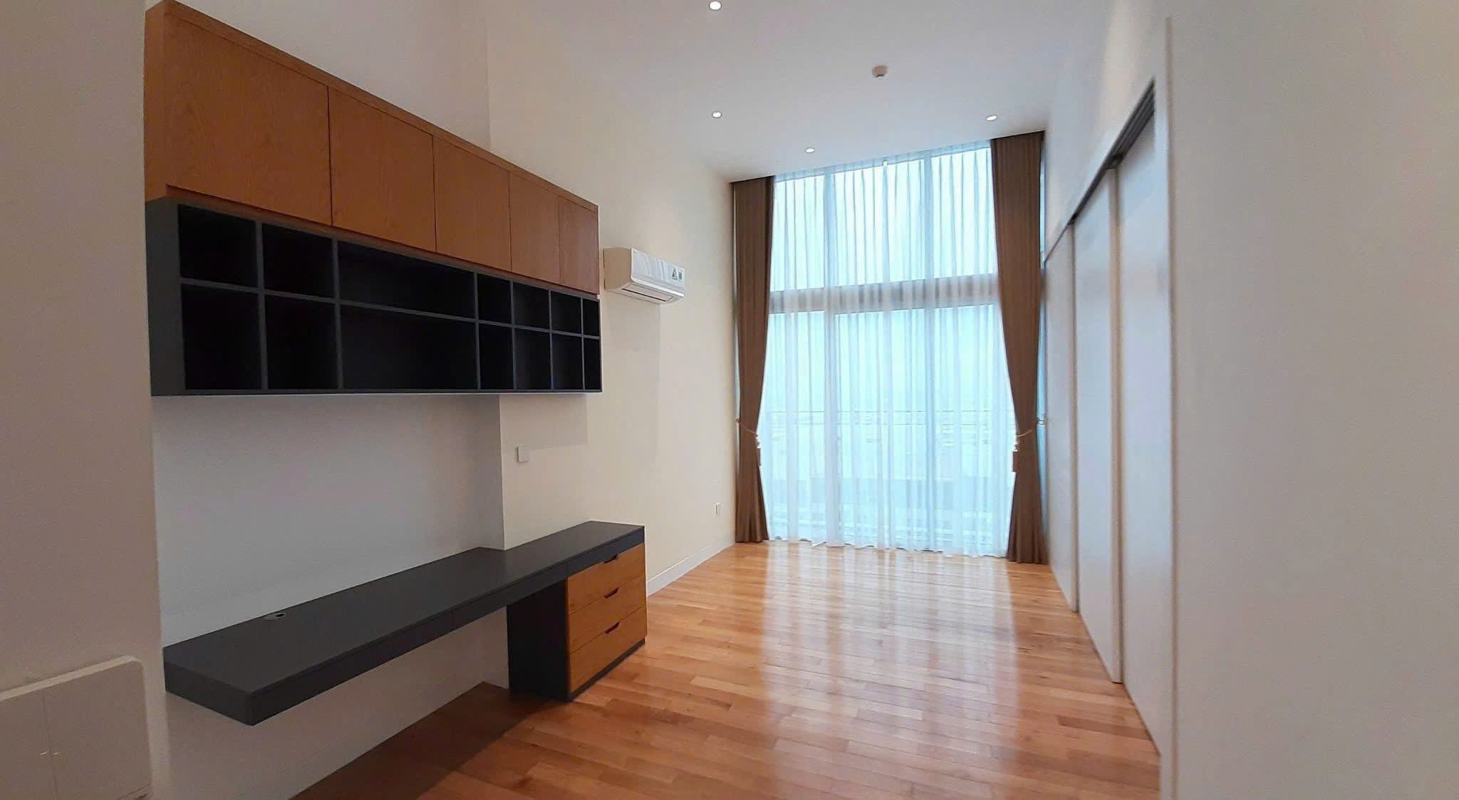 Cho thuê Căn hộ chung cư Quận 2, Hồ Chí Minh, Diện tích 270m², Giá Thương lượng 4