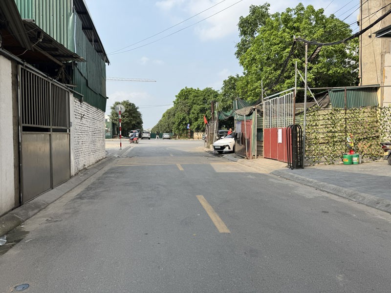 Chính chủ bán 32,1m2 đất mặt Phố Mai Phúc, Phúc Đồng. Ngay cạnh đường Nguyễn Lam 3