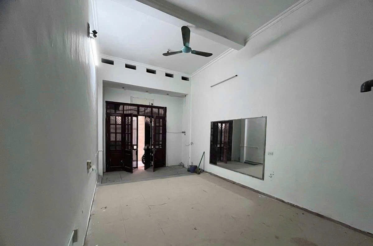 BÁN NHÀ KHƯƠNG TRUNG - 50m ra ô tô 2 mặt ngõ trước sau  giá 7,5 tỷ 3
