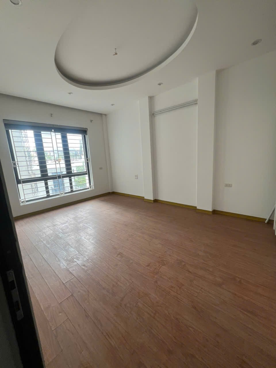 BÁN NHÀ PHỐ BỒ ĐỀ, LONG BIÊN, NGÕ Ô TÔ VÀO NHÀ, LÔ GÓC, DT 110M2* 5 TẦNG* MT 8M* GIÁ 21.5 TỶ 7