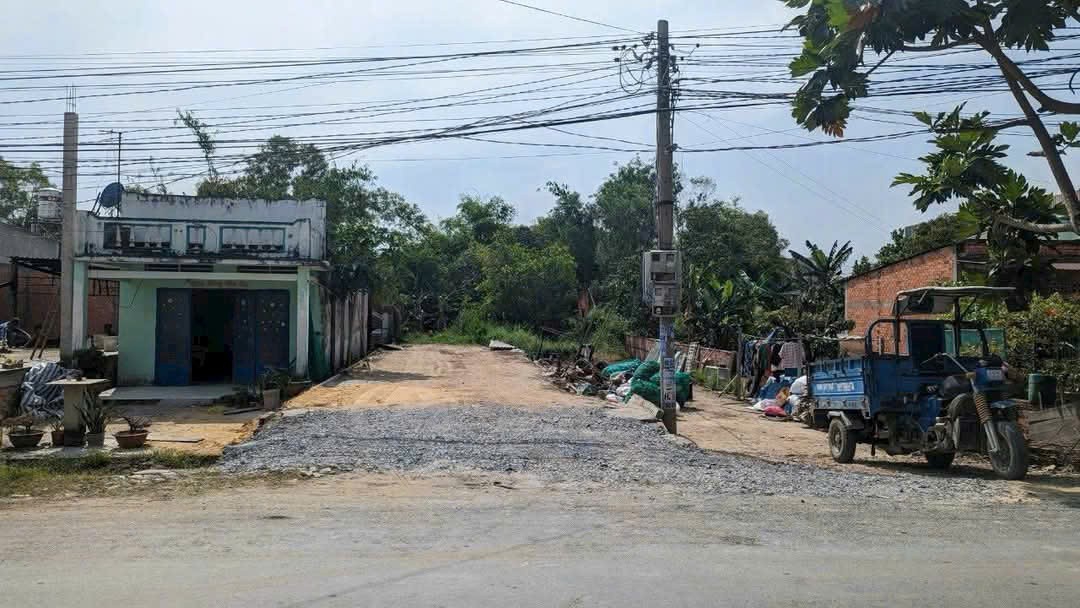 170,4 m2 thổ mặt tiền đường Bàu Sen, xã Hòa Khánh Đông, Đức Hòa giá 2,1 tỷ 3