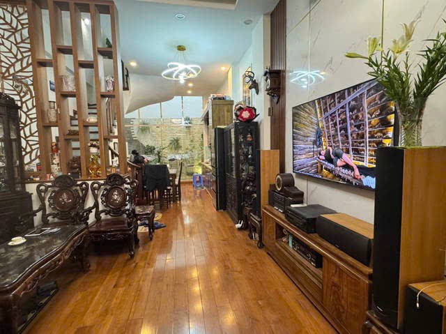 NHÀ PHÂN LÔ QUÂN ĐỘI – ĐỘI CẤN, BA ĐÌNH – HÀ NỘI -  66M² x 4 TẦNG – 2 THOÁNG – Ô TÔ ĐỖ CỬA – CÓ Ô 2