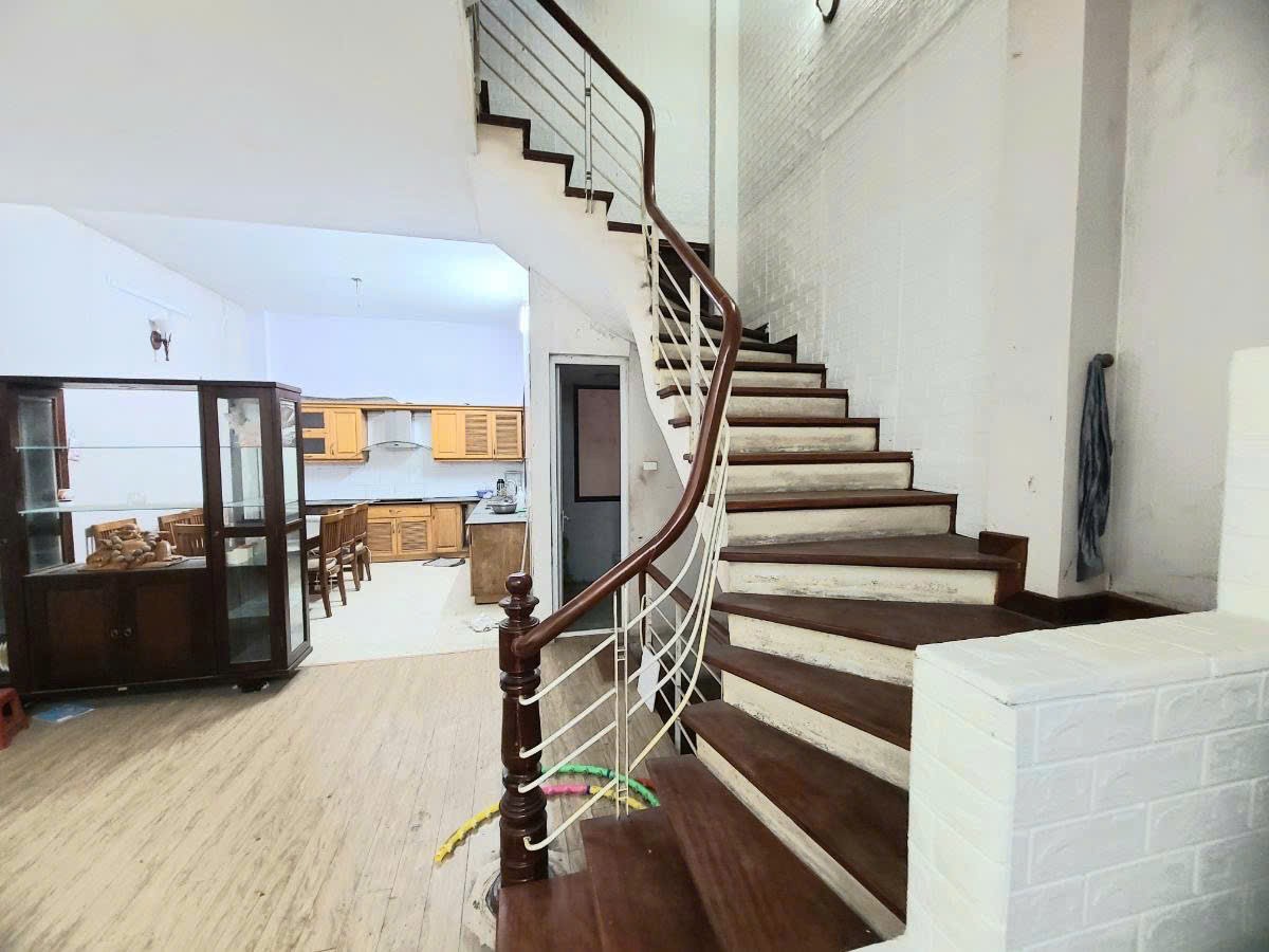 BÁN NHÀ PHÂN LÔ LẠC TRUNG- KIM NGƯU, ĐƯỜNG 2 Ô TÔ TRÁNH, MẶT TIỀN 5.4M, 70M2, 22.3 TỶ 3