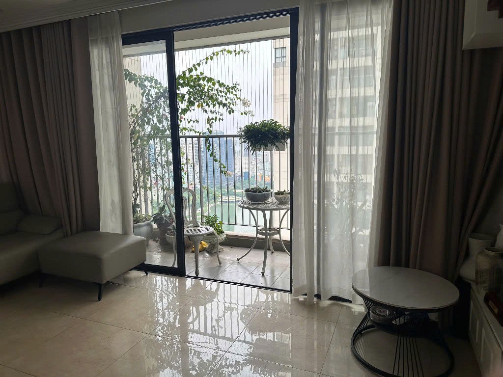 Cần bán Căn hộ chung cư dự án Vinhomes D'Capitale, Diện tích 95m², Giá 9 Tỷ