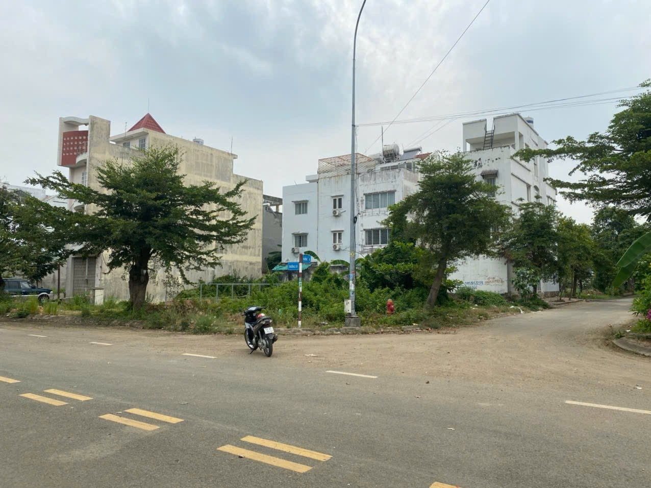Cần bán Nhà mặt tiền Phường Phước Long B, Quận 9, Diện tích 90m², Giá 10.5 Tỷ