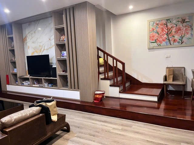 BT Nhà Vườn, Khu Đô Thị Việt Hưng Bùi Thiện Ngộ 121m2,X 4 tầng, mặt tiền 6m, 41 tỷ. 4