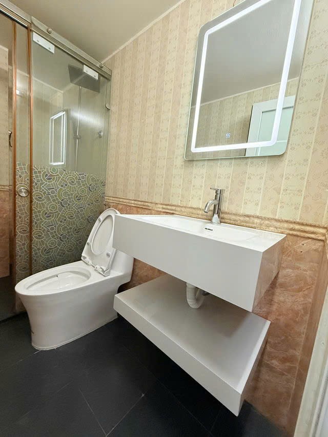 NHÀ MỚI Ô TÔ ĐỖ CỬA Ngọc Thụy 48.5 m2,X  4 tầng, mặt tiền 4m, 8.8 tỷ Long Biên. 5