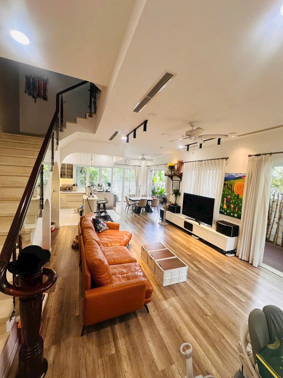 Cần bán Nhà mặt tiền Phường Phú Hữu, Quận 9, Diện tích 144m², Giá 16.9 Tỷ 2