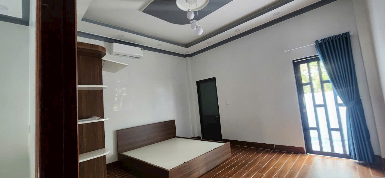 Nhà hẻm thi trấn Đức Hòa dt 145m2 1 lầu 3pn 3wc giá 3 tỷ 6