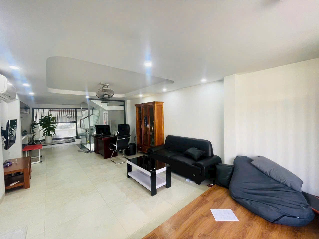 Cần bán Nhà mặt tiền Phường Phước Long B, Quận 9, Diện tích 140m², Giá 12.8 Tỷ