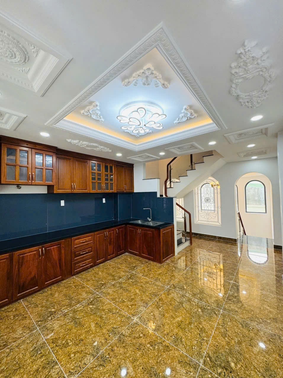 Cần bán Nhà mặt tiền Phường Bình Trưng Tây, Quận 2, Diện tích 57m², Giá 010 .8 Tỷ 7