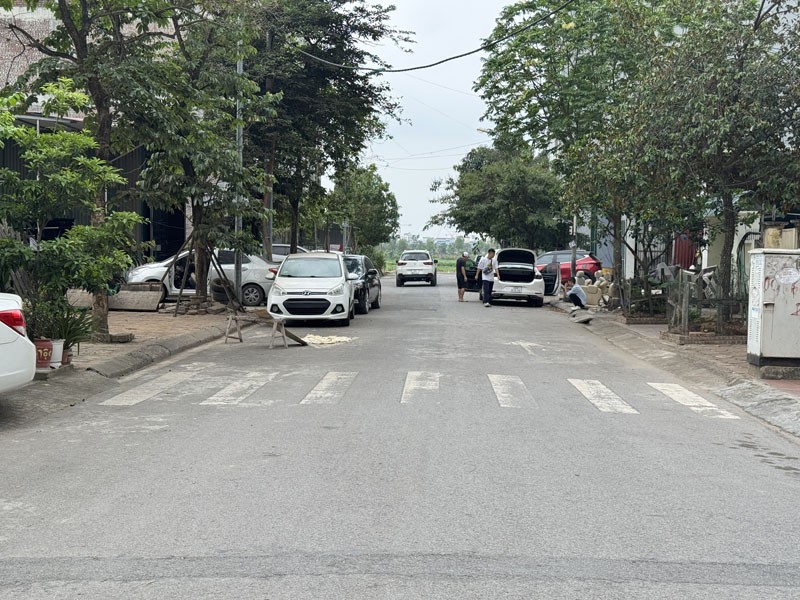 Chốt Nóng: Bán gấp 60m2 đất TĐC Trâu Quỳ, đường 17m, vỉa hè rộng - Giá Tốt, Thương Lượng Mạnh! 5