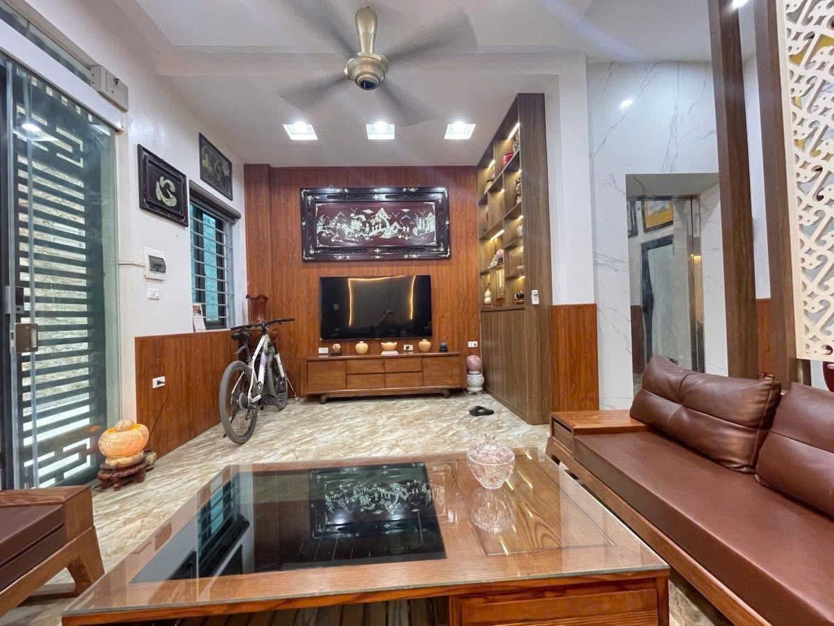 Chỉ 10 tỷ có nhà 6 tầng thang máy, ô tô đỗ cửa phố Hoàng Đạo Thành. 3