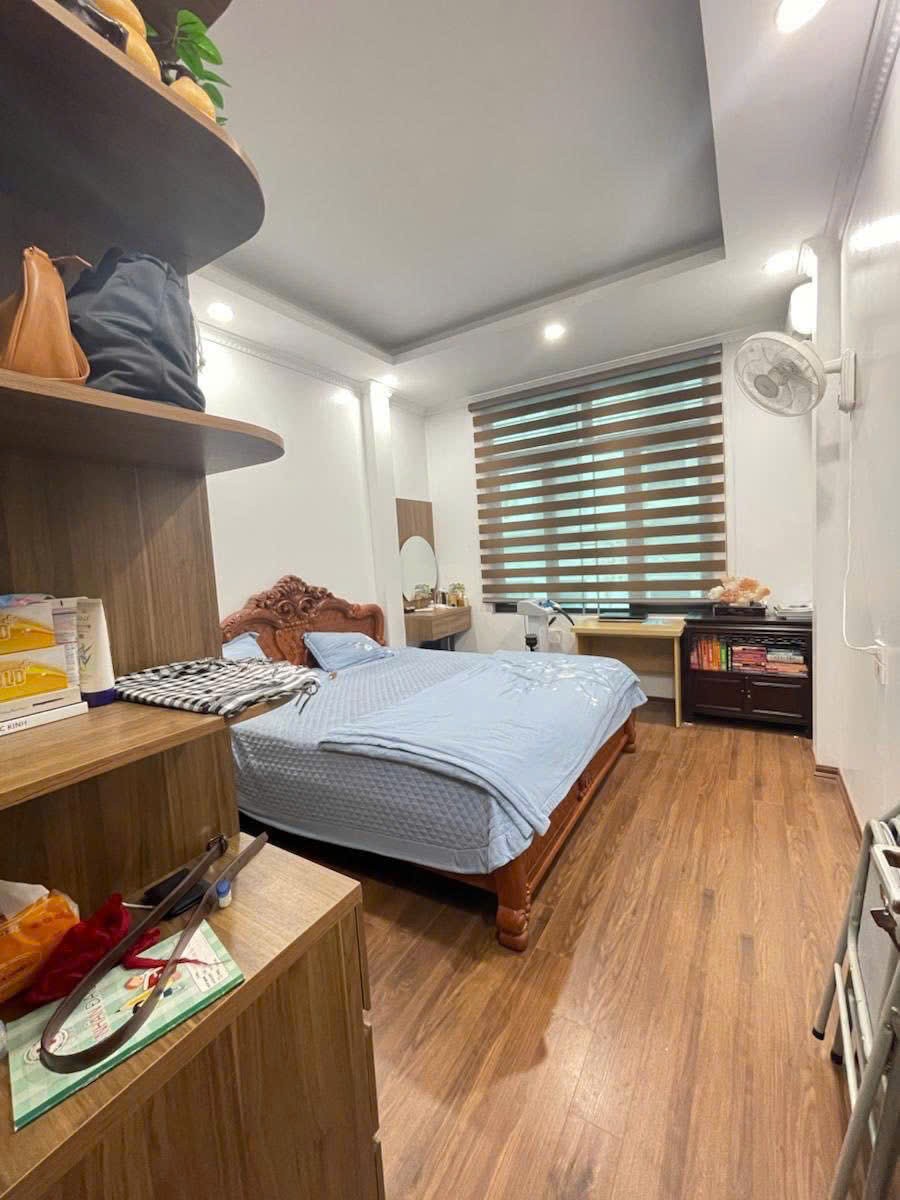 Chỉ 10 tỷ có nhà 6 tầng thang máy, ô tô đỗ cửa phố Hoàng Đạo Thành. 5