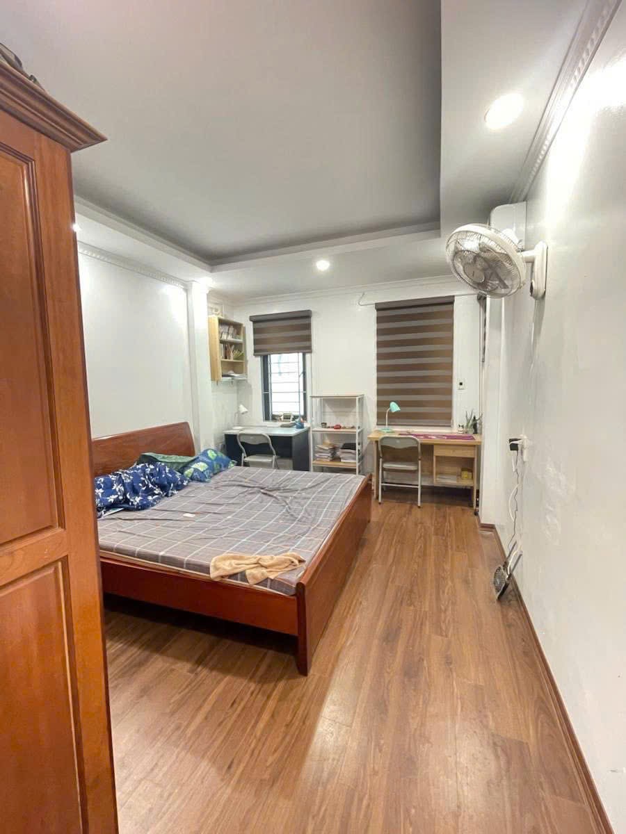 Chỉ 10 tỷ có nhà 6 tầng thang máy, ô tô đỗ cửa phố Hoàng Đạo Thành. 6
