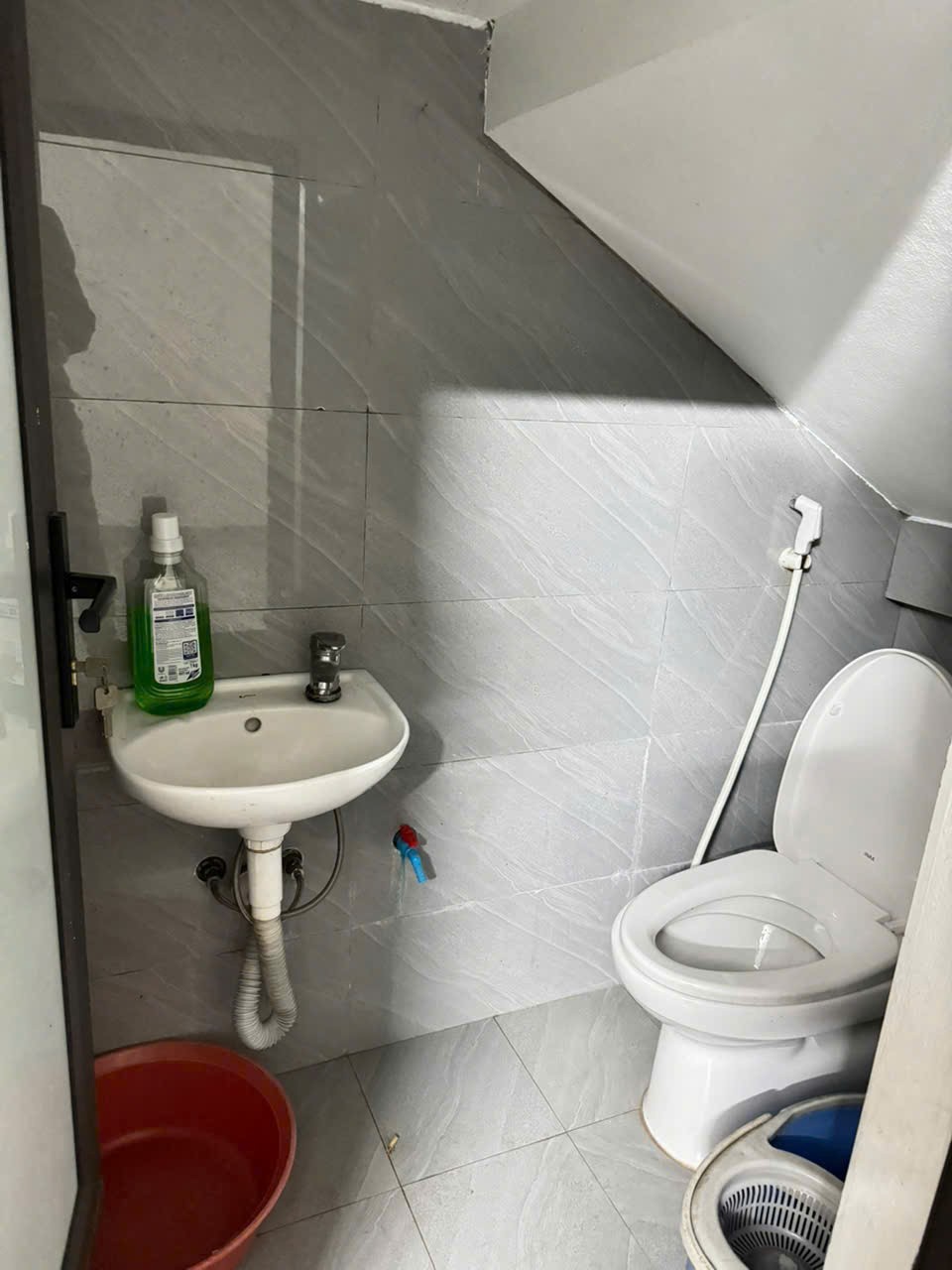Bán nhà 3 tầng tổ 11, TT Quang Minh, Mê Linh. Nhà mới, đầy đủ tiện nghi, 2 mặt thoáng 3