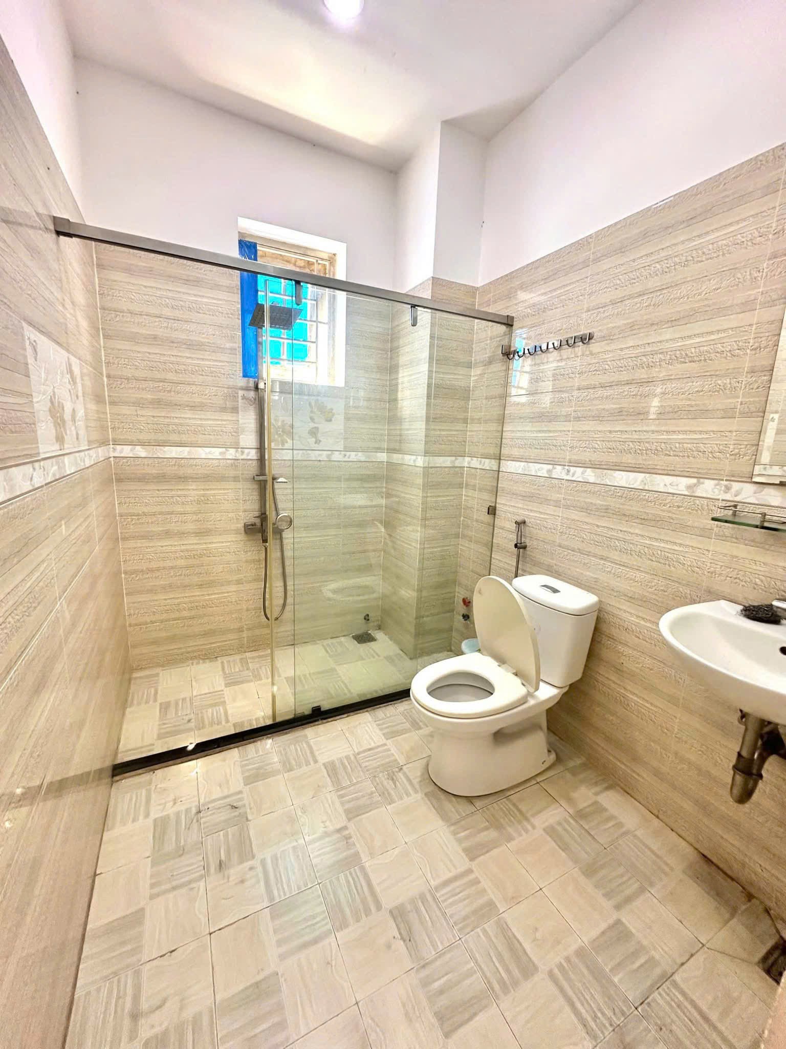 Cần bán Nhà mặt tiền Phường Bình Trưng Đông, Quận 2, Diện tích 120m², Giá 22 Triệu/tháng 3
