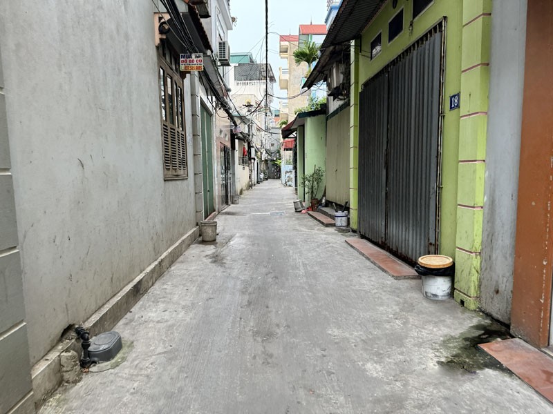 Bán 84m2 đất mặt ngõ 66 Nguyễn Lam. Cách 30m ra phố chính, cạnh là 5 tòa CC Hope và 4 tòa Sunshine 3