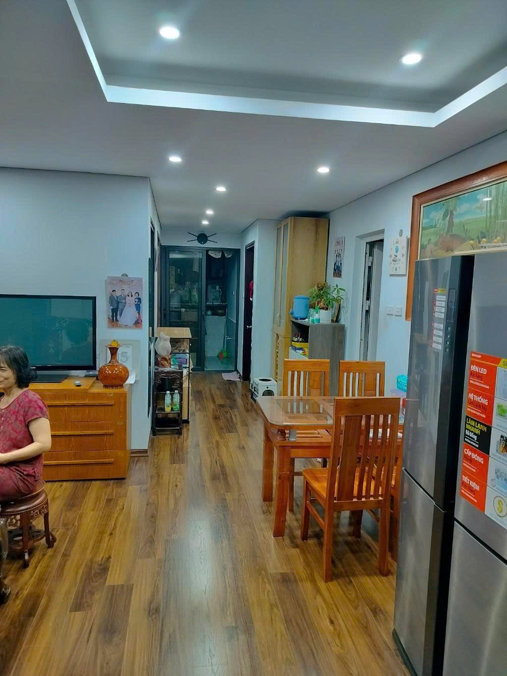 Cần bán Căn hộ chung cư đường Tân Mai, Phường Tân Mai, Diện tích 100m², Giá 6.2 Tỷ 2