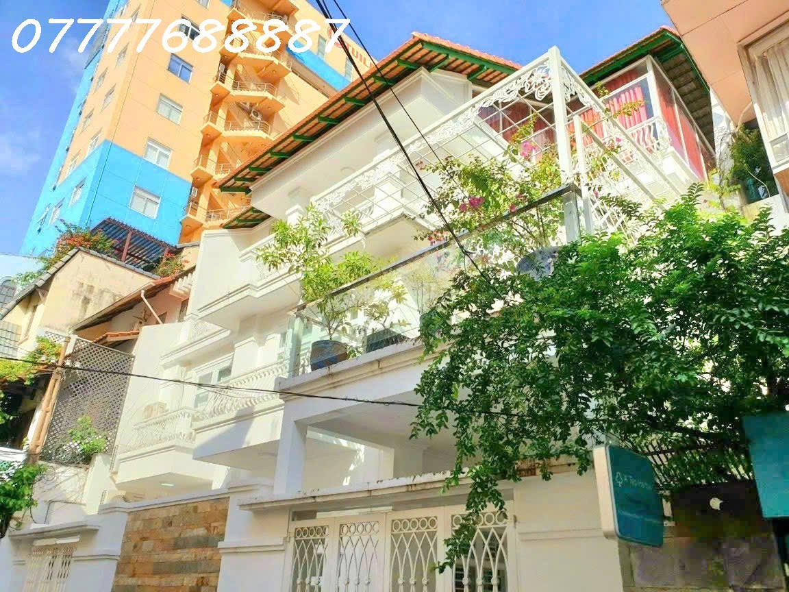 Bán Biệt thự ngang 12,5m ngay Nguyễn Văn Thủ, Quận 1 Nhà đẹp giá tốt