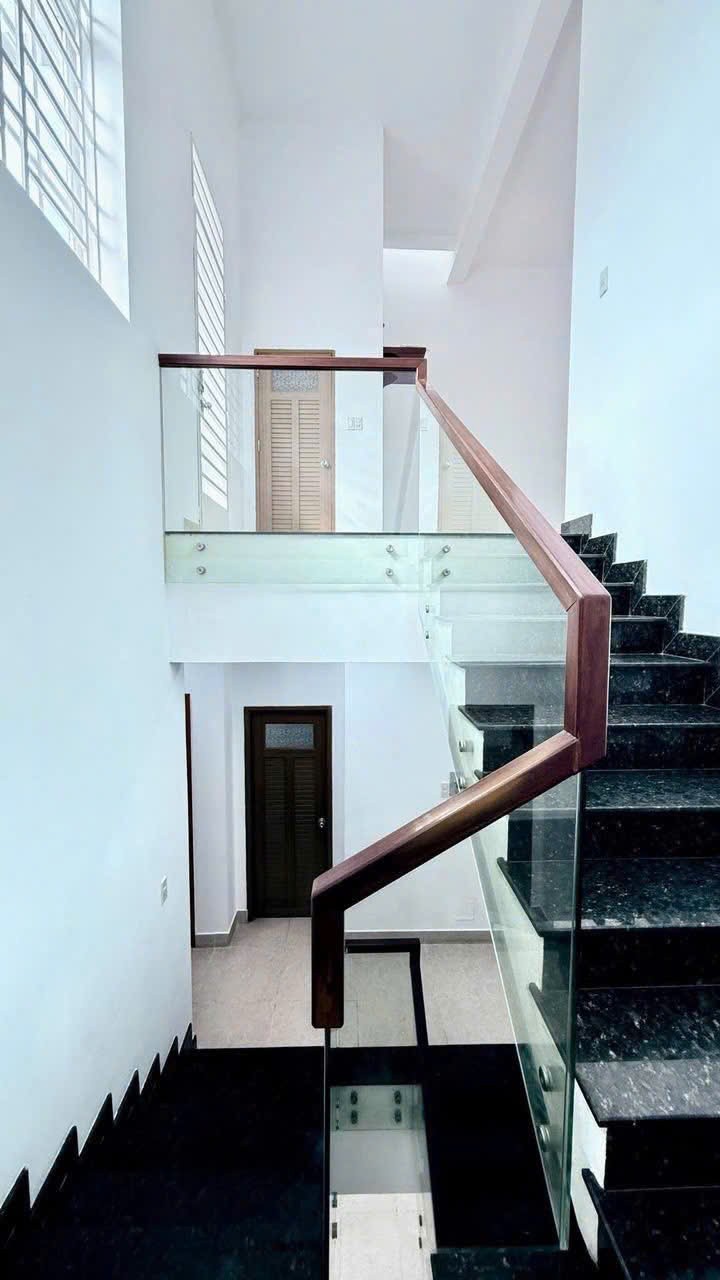Cần bán Nhà mặt tiền Phường Linh Tây, Thủ Đức, Diện tích 160m², Giá 30 Triệu/tháng 4