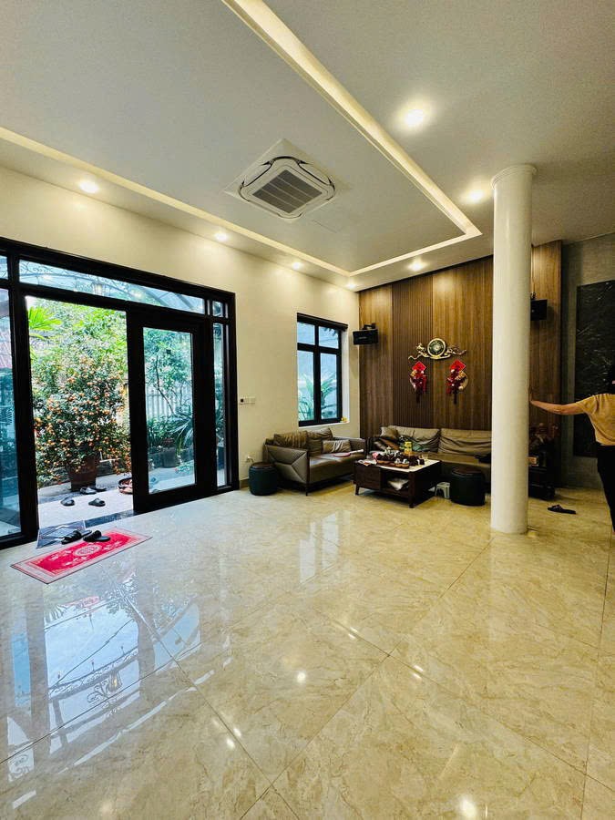 NHÀ MỚI Ô TÔ ĐỖ CỬA Phố Nguyễn Văn Cừ 52m2,X  5 tầng, mặt tiền  6m,11.8 tỷ Long Biên. 4