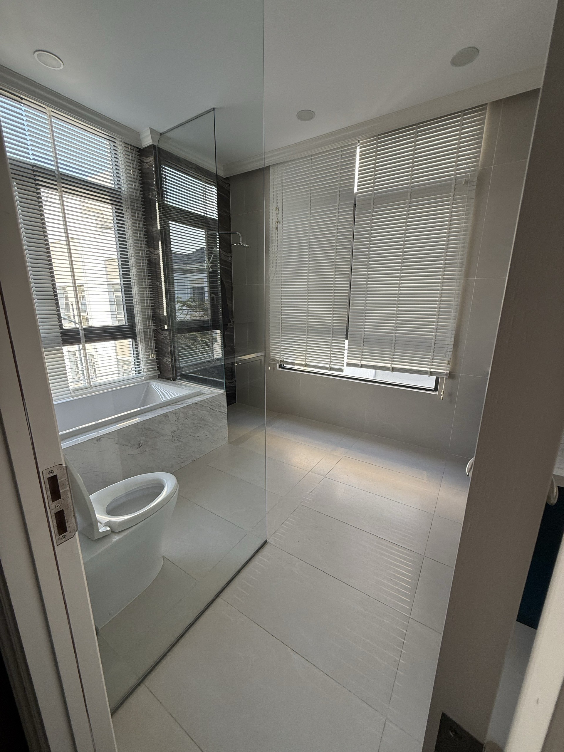 Cần bán Biệt thự Phường Phú Hữu, Quận 9, Diện tích 200m², Giá 26 Tỷ 4