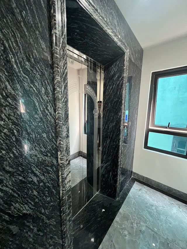 NHÀ MỚI Ô TÔ TÔ VÀO NHÀ Bát Khối 45m2,7 tầng, mặt tiền 3.7m, 11.8 tỷ Long Biên. 4