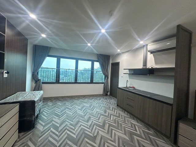 MỘT CĂN DUY NHẤT - MẶT PHỐ KINH DOANH  Bát Khối-Long Biên 91 m2, 7 tầng,mặt tiền 6.1m, 23.5 tỷ 3