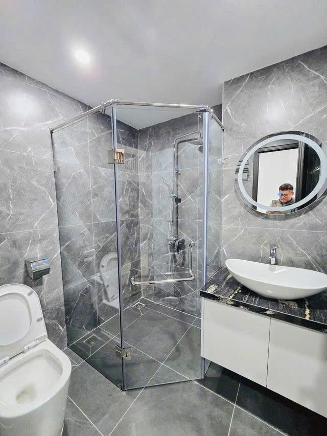 Nhà mới ở luôn phố Ngọc Lâm 30/38m2,X  5 tầng mặt tiền  3.06m, 7.4 tỷ Long Biên 2