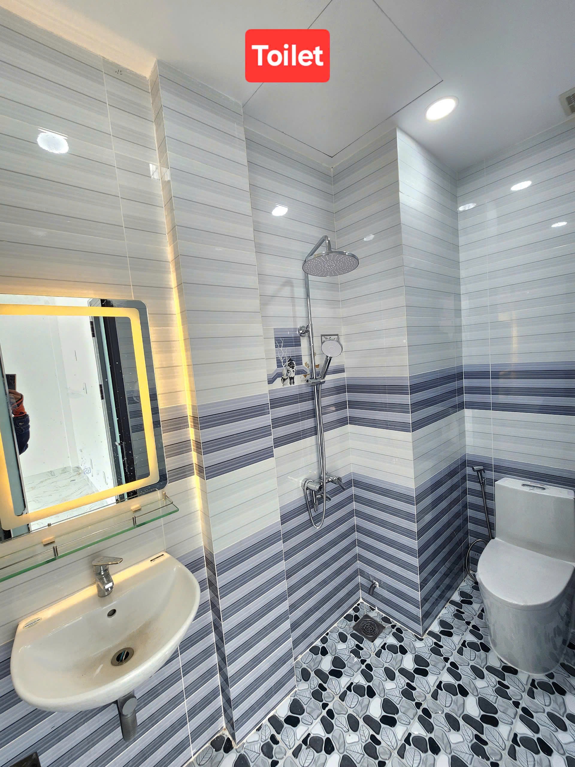 Cho thuê Nhà mặt tiền Phường Phước Long B, Quận 9, Diện tích 99m², Giá 27 Triệu/tháng 12
