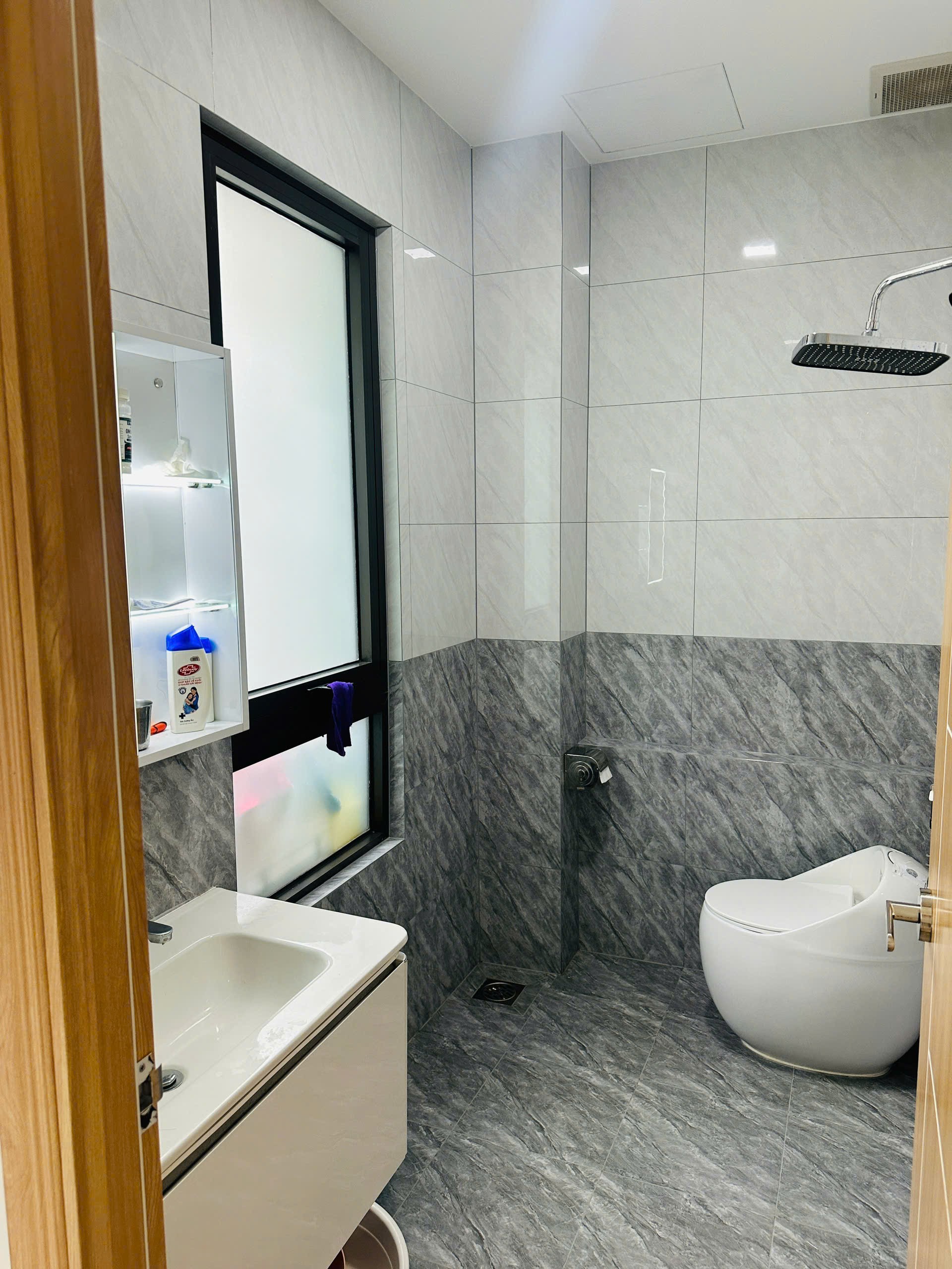 Nhà phố full nội thất, đã có sổ  giá 7.x tỷ dự án Ecocity