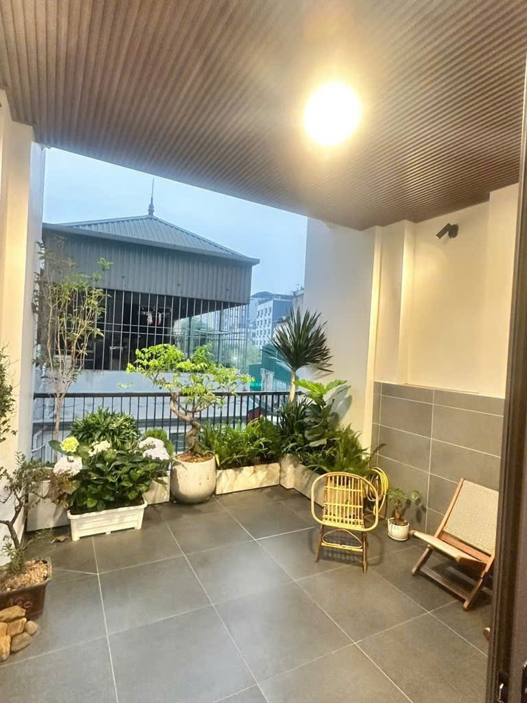 PHÂN LÔ CÁN BỘ - Ô TÔ-NỘI THẤT SỊN SÒ TẠI XA LA -HÀ ĐÔNG 12 TỶ 4